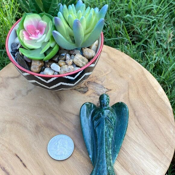 Dark Green Aventurine Angel - Picture 9 of 10